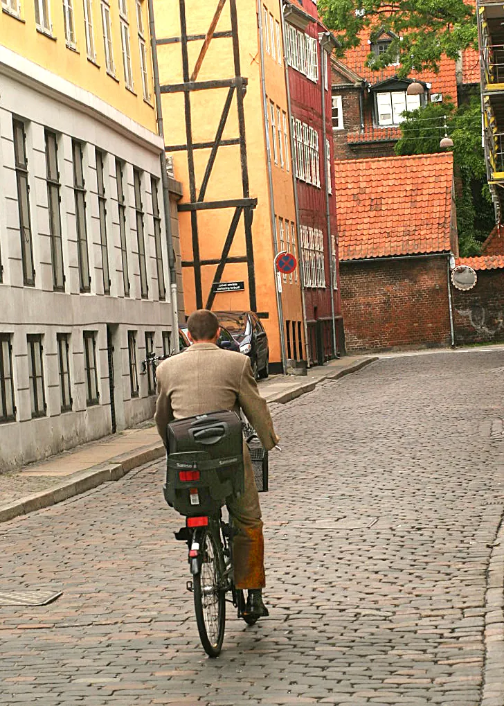 Cycling scene for cycling to work: a beginner’s practical guide